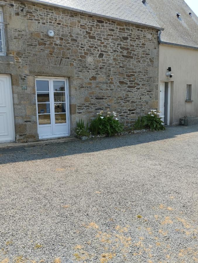 Le Manoir De La Pichardiere Cherrueix Exterior foto