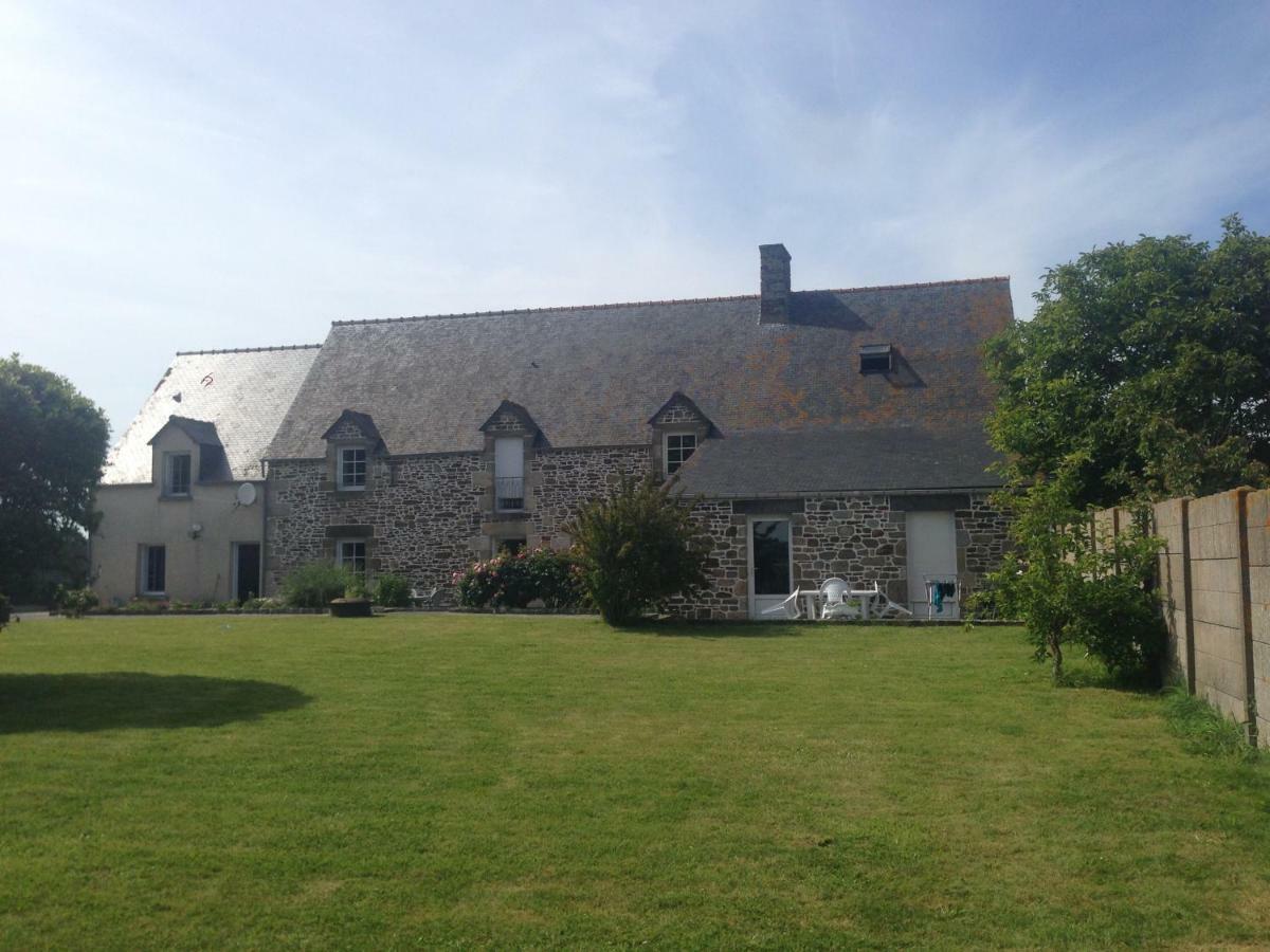 Le Manoir De La Pichardiere Cherrueix Exterior foto